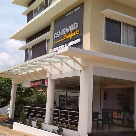 Ashirwad Comforts Hotel Kalasa Eksteriør billede