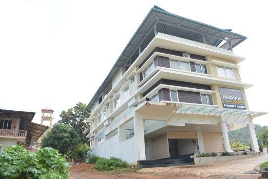 Ashirwad Comforts Hotel Kalasa Eksteriør billede